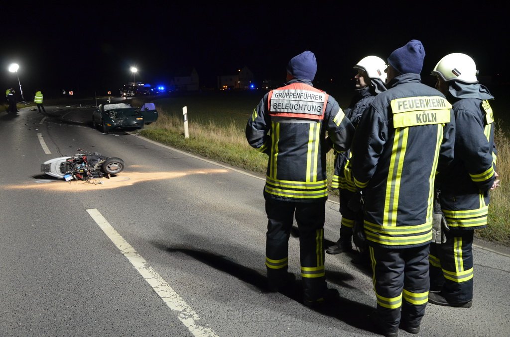 Schwerer VU PKW Roller Koeln Porz Libur Liburer Landstr P084.JPG